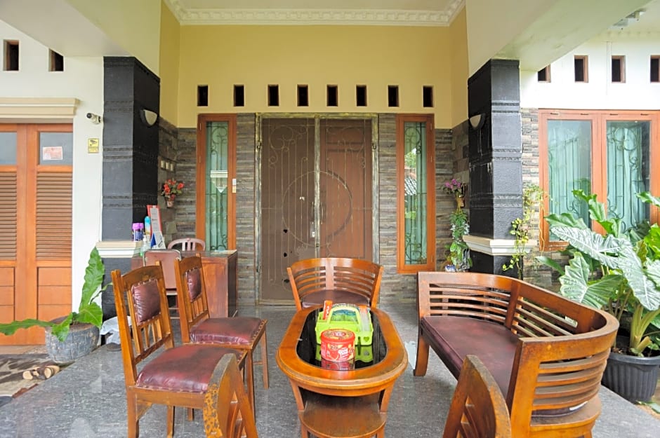 RedDoorz Syariah near RS Advent Bandar Lampung