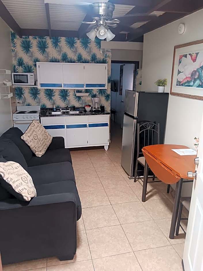 Sunset Gardens Guesthouse