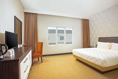 Deluxe King Room