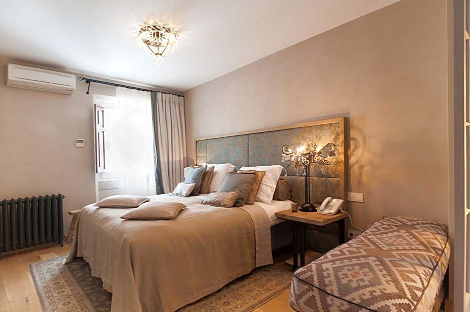 Photo 1 of 6 of Superior Suite