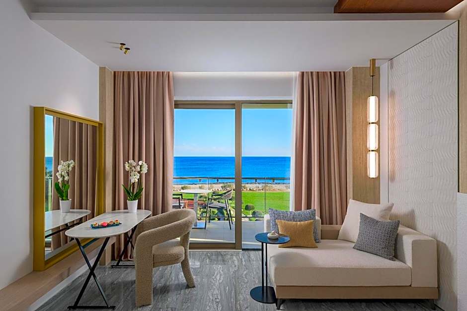 Photo 1 of 7 of Premium, Sea View