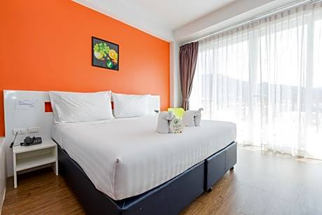 Deluxe Double or Twin Room with Balcony