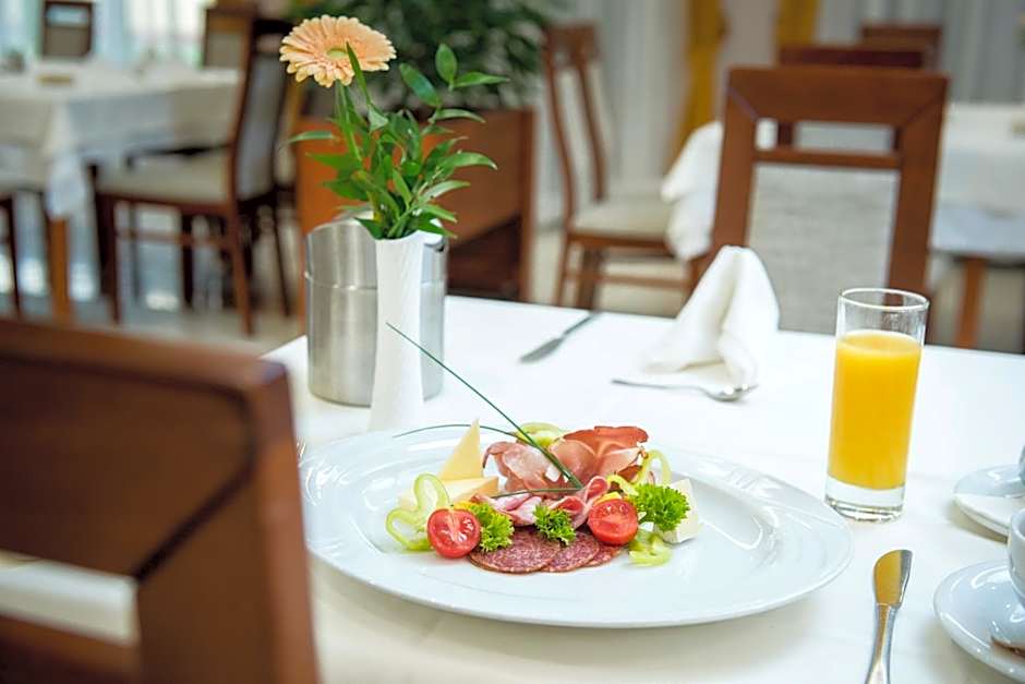 Garden Hotel Wellness és Konferencia