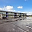 Relax inn by OYO Greeneville Near Hwy US-321
