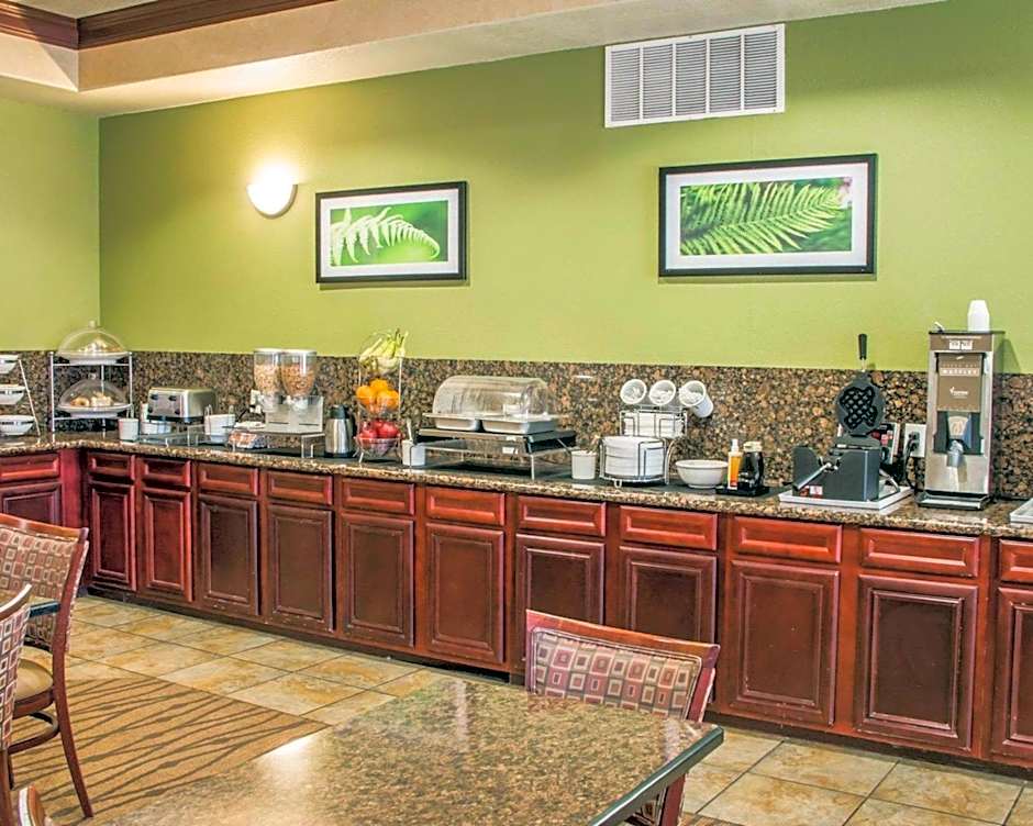 Sleep Inn And Suites At Six Flags