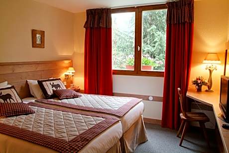 Twin Room with Spa Access