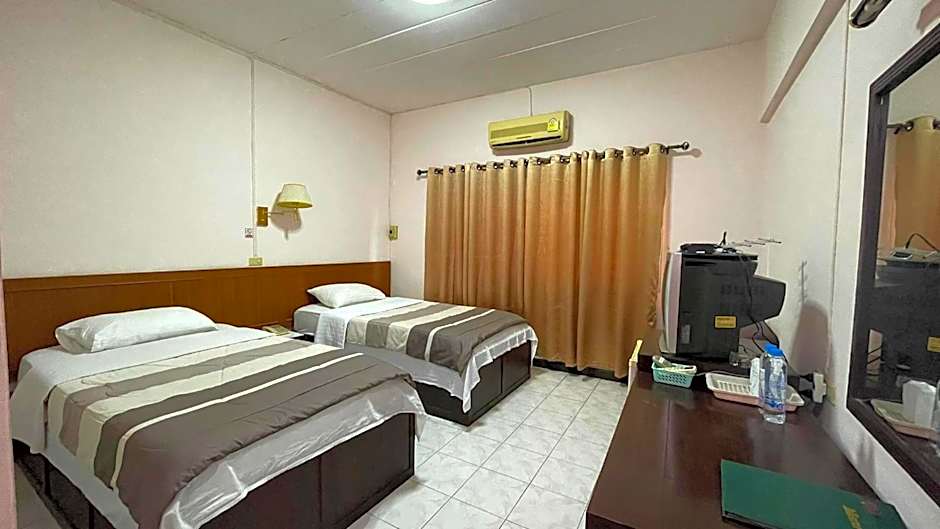 Thaen Thong Hotel