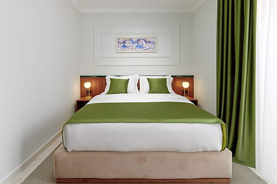 Hotel Diplomat by Aycon
