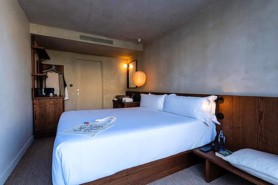 chic&basic Tokyo Hoose