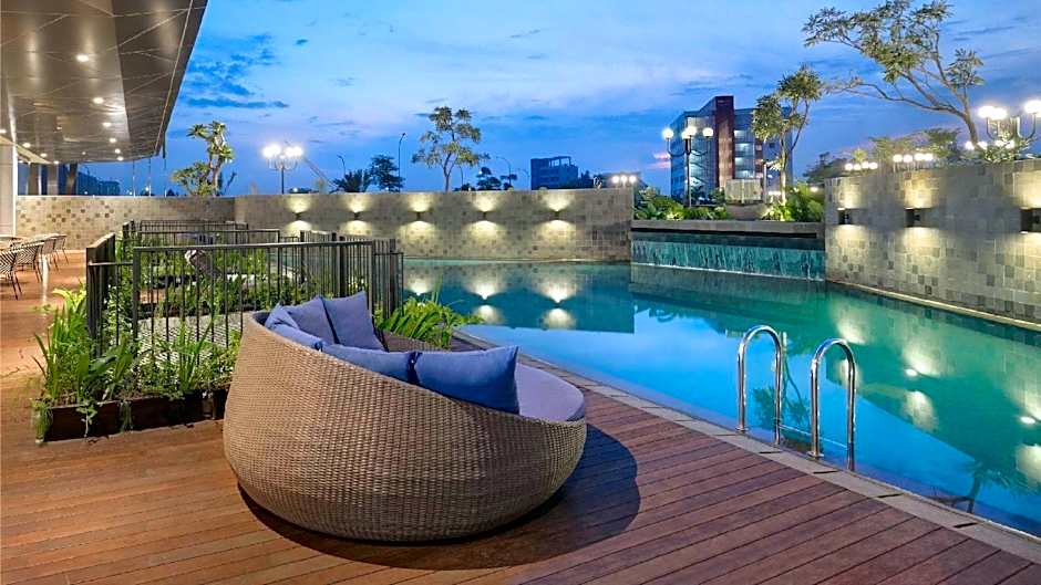 THE 1O1 Jakarta Airport CBC