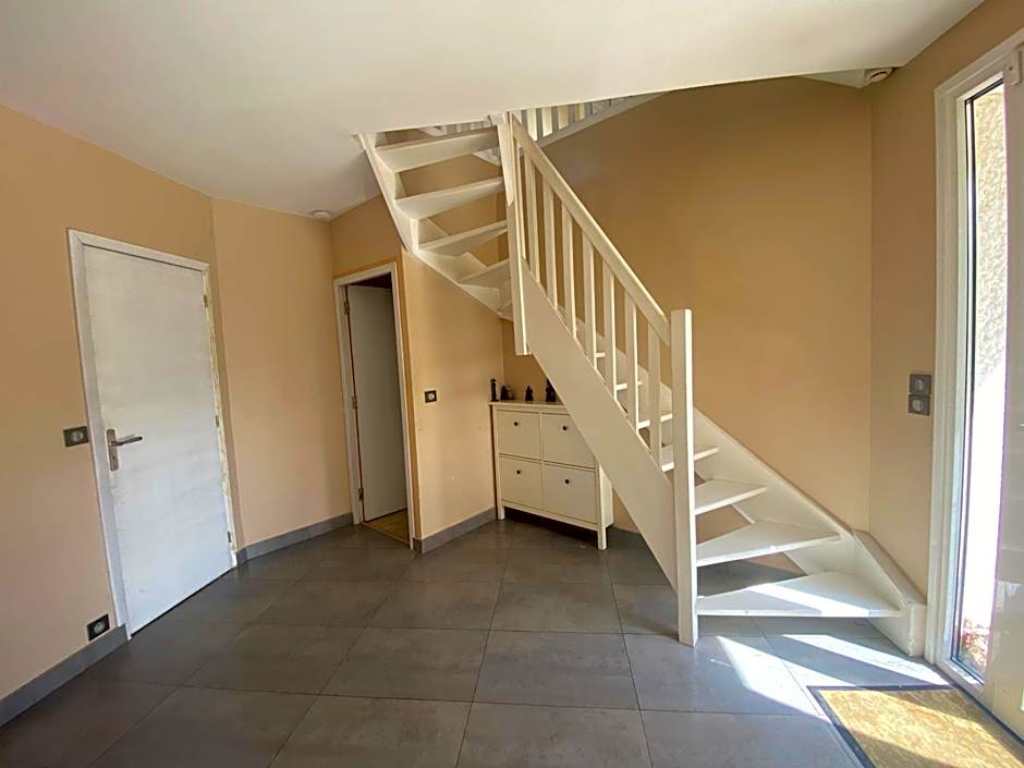 Villa verdoyante 10 min Disney, proche JO 2024