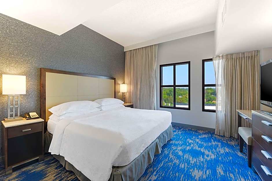 Embassy Suites By Hilton Hotel Alexandria-Old Town