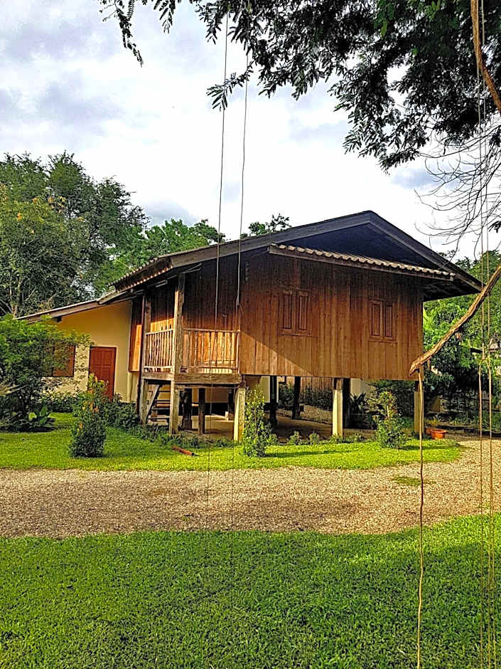 Brown House Chiangdao