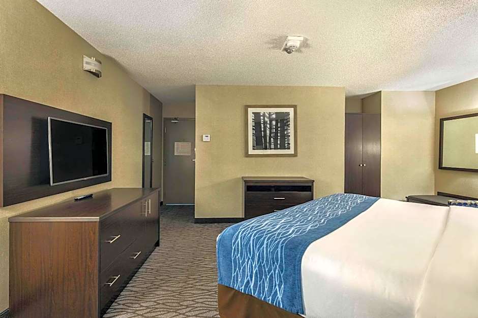 Comfort Inn Montreal Aeroport