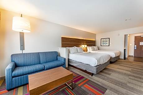 Queen Suite with Two Queen Beds and Sofa Bed