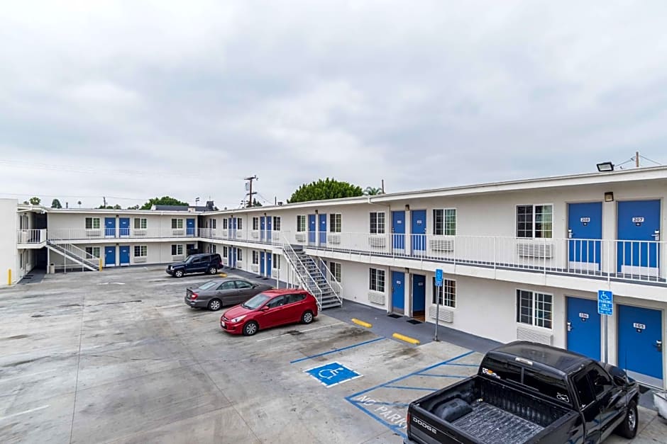 Motel 6-Long Beach, CA - International City