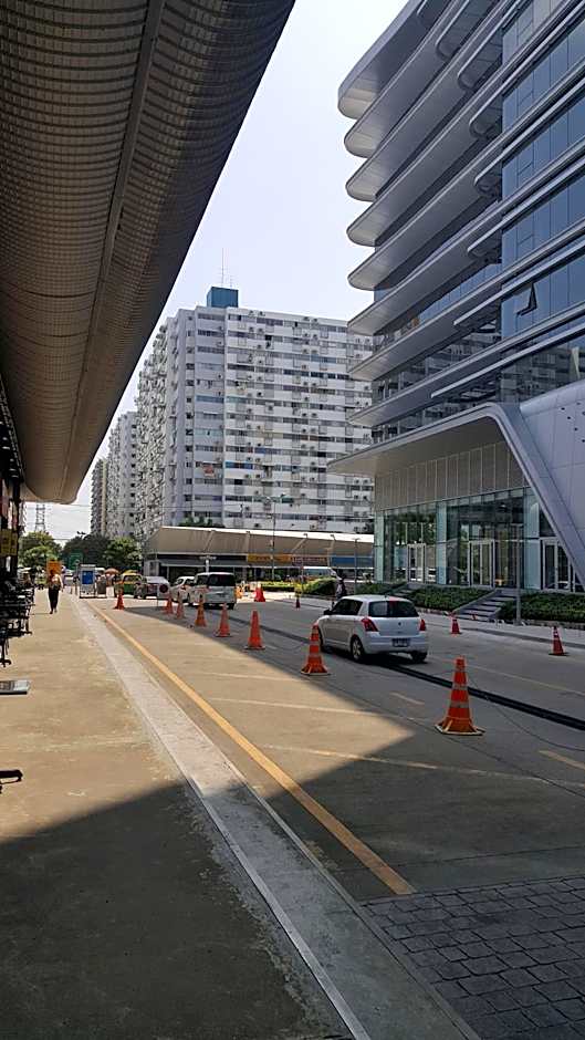 Popular Condo by Jintana