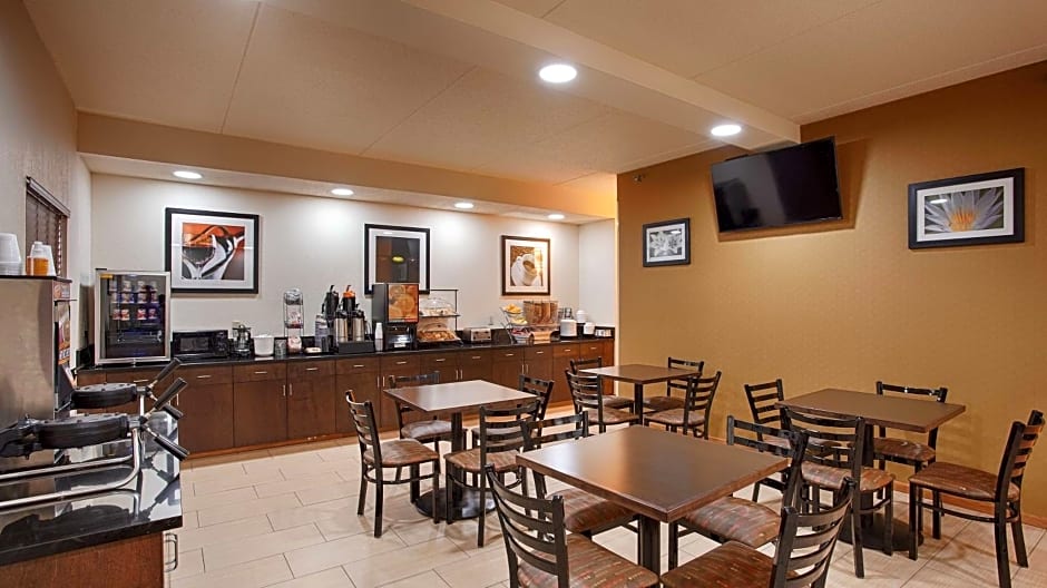 Days Inn by Wyndham Indiana Benjamin Franklin Highway