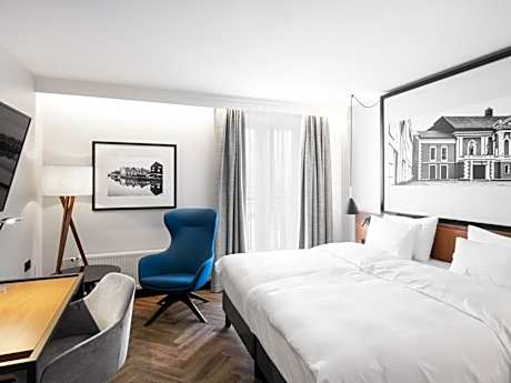 Superior Room With A Double Or Twin Bed And Balcony