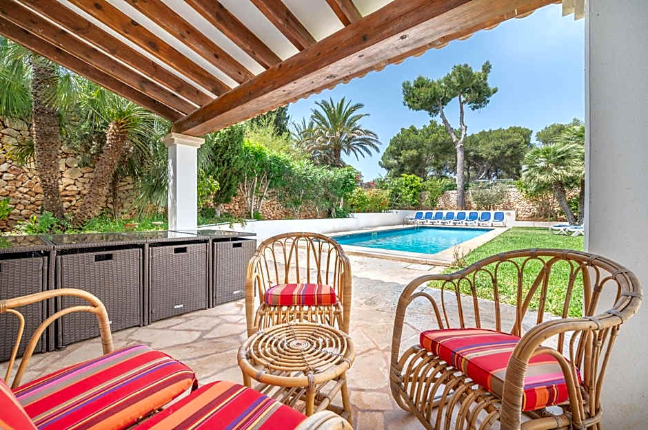 Wonderful 5 Bed Villa With Private