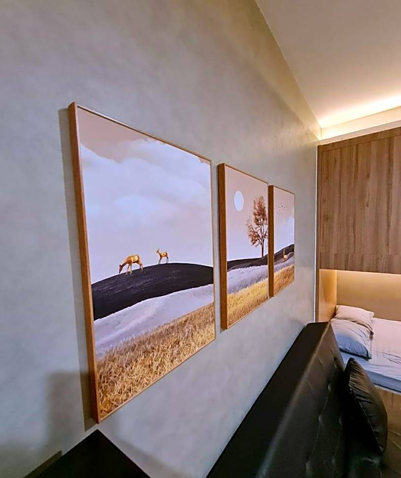 Golden Reindeer City Studio