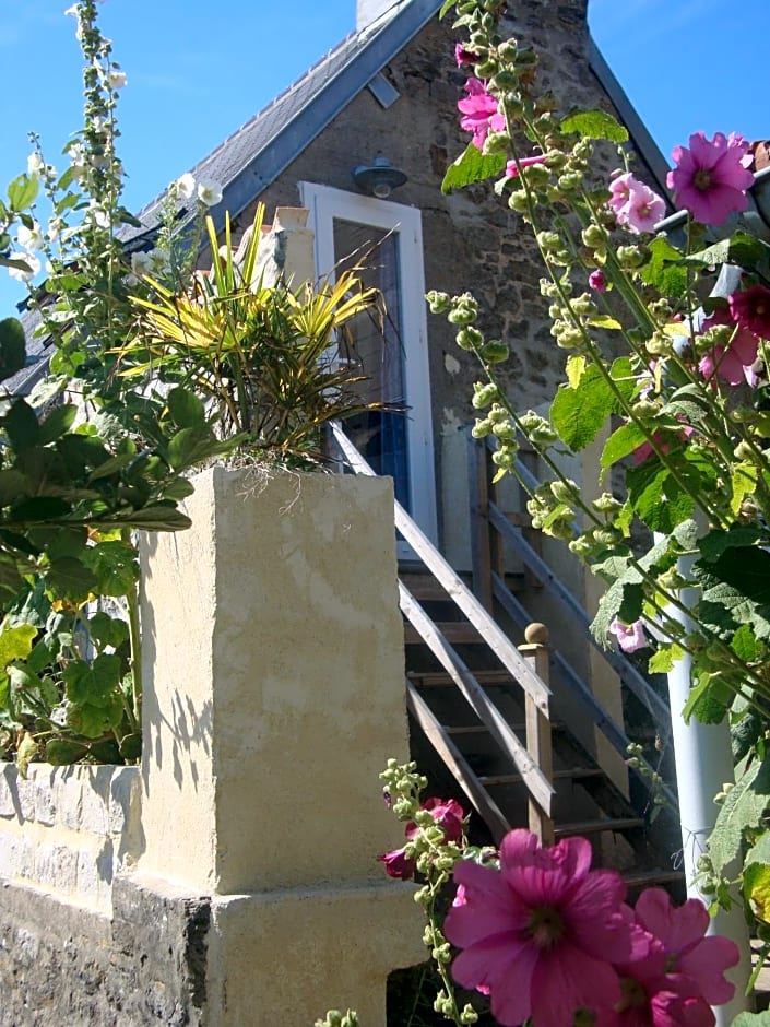 Studio "LA MEDINA", PISCINE jusqu'au 15 septembre, JARDIN BOTANIQUE, COMMERCES &MER