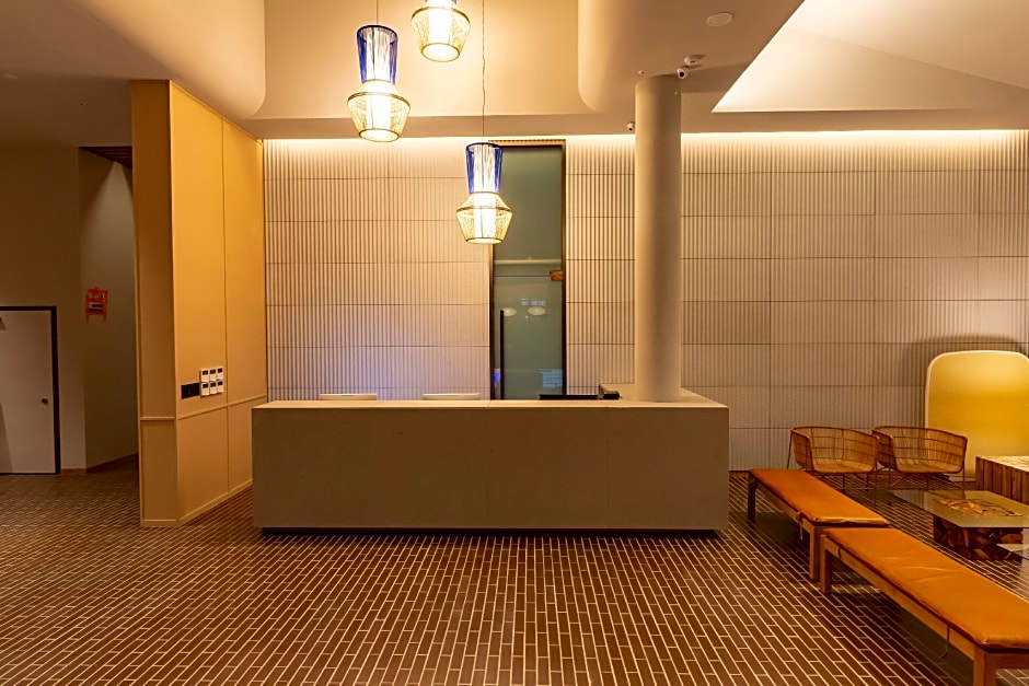 HOUND HOTEL SIGNATURE