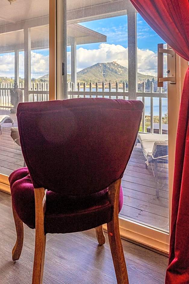 Quiet Mind Mountain Retreat