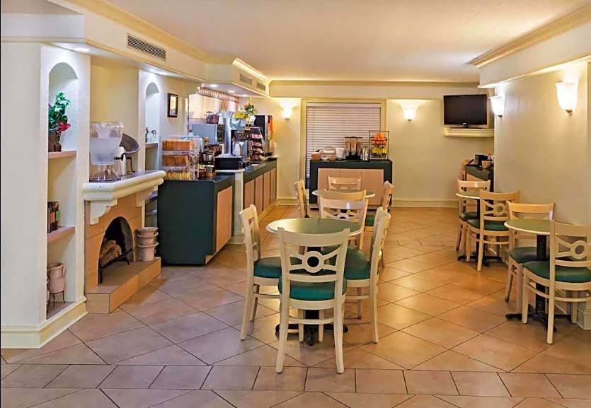 Rodeway Inn