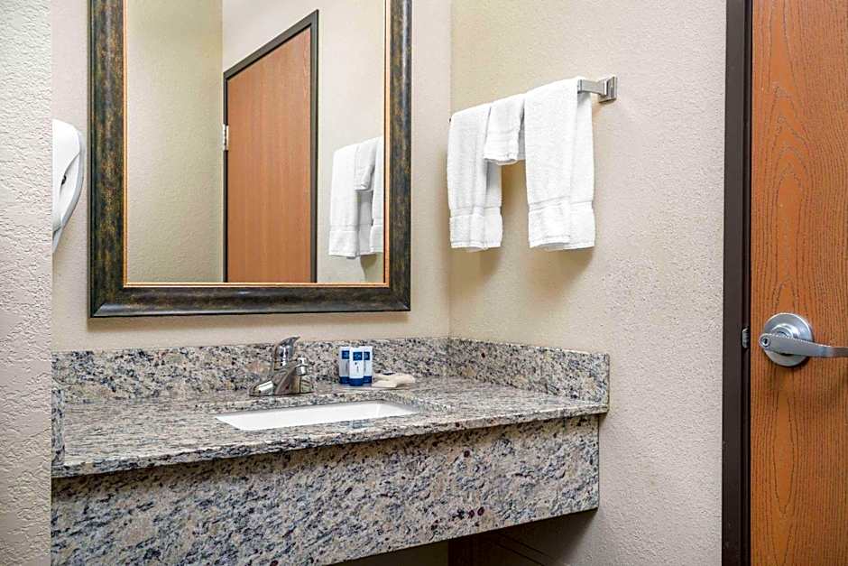 AmericInn by Wyndham Fort Dodge