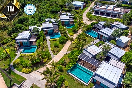 Seanery Beach Resort