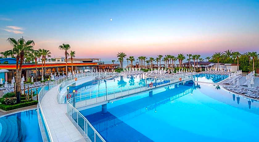 Kirman Sidera Luxury & Spa