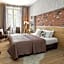 Art & Garden Residence