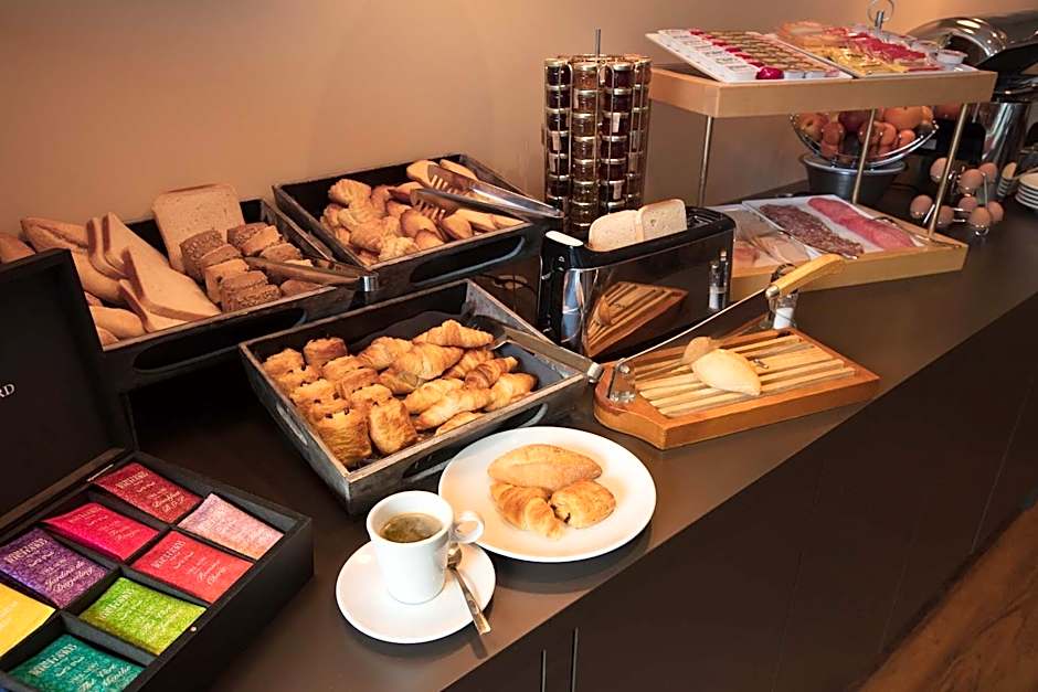 Hotel Montbriand Antony - Ancien Alixia