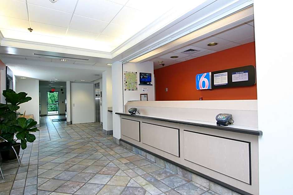 Motel 6-Colchester, VT - Burlington