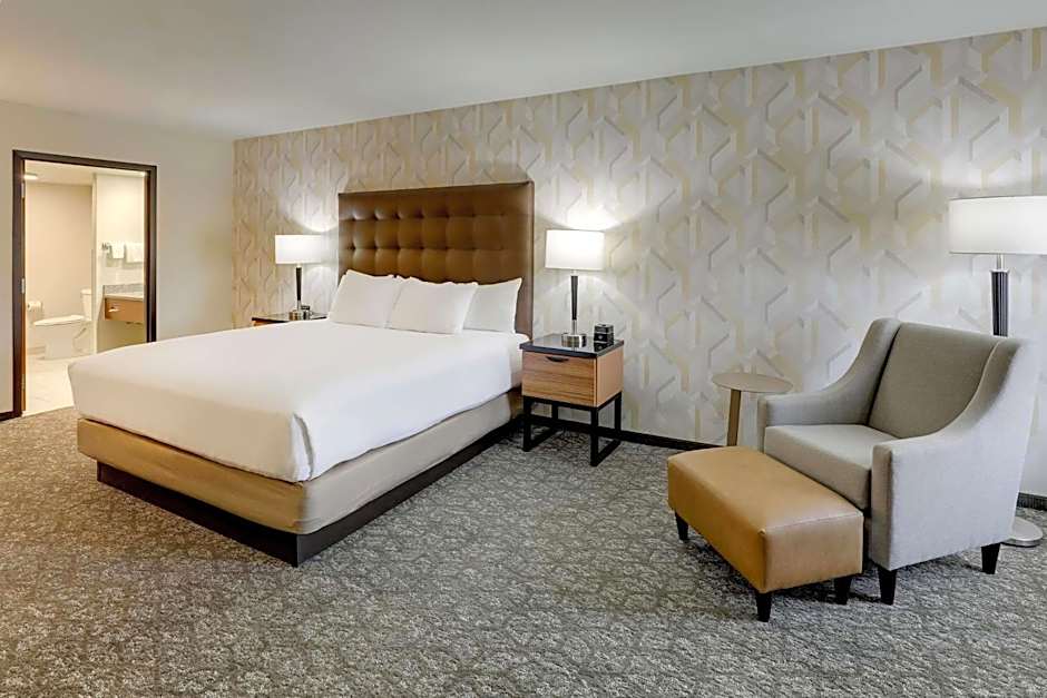 Drury Inn & Suites Birmingham Lakeshore Drive