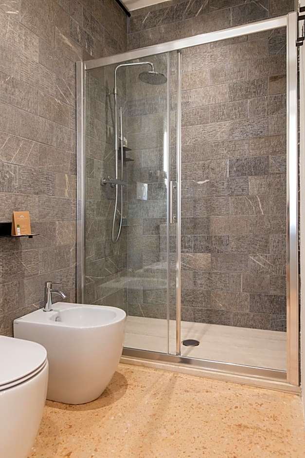 OGNISSANTI GuestHouse & Suites