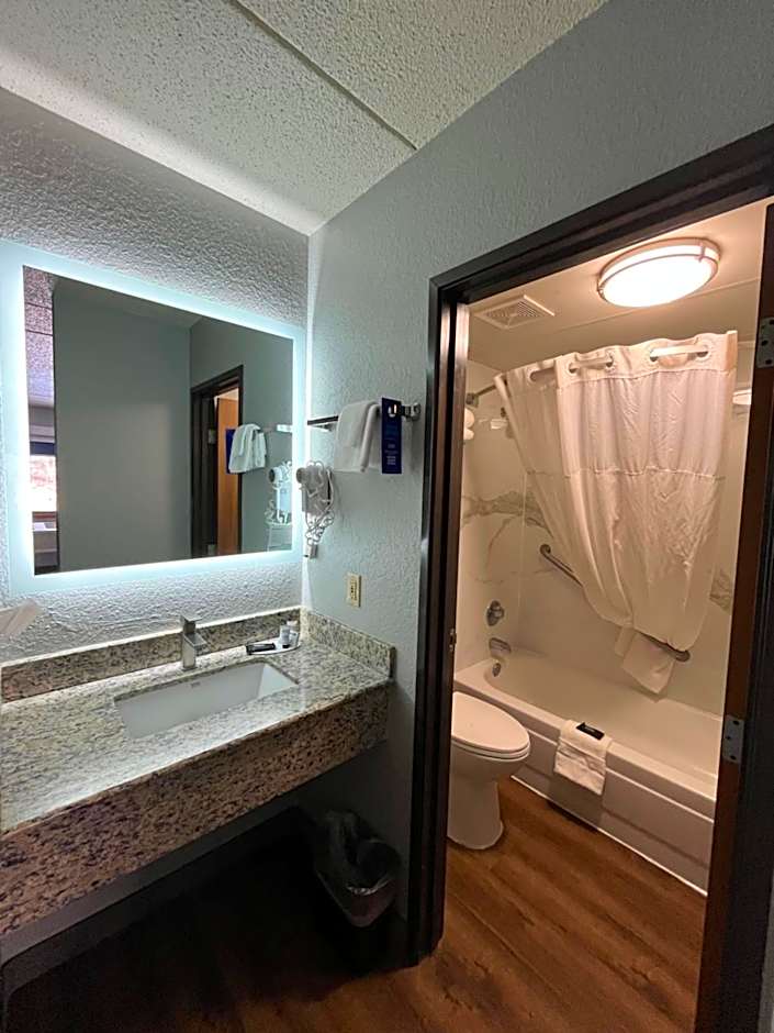 AmericInn by Wyndham Cloquet