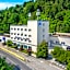 Aston Hotel