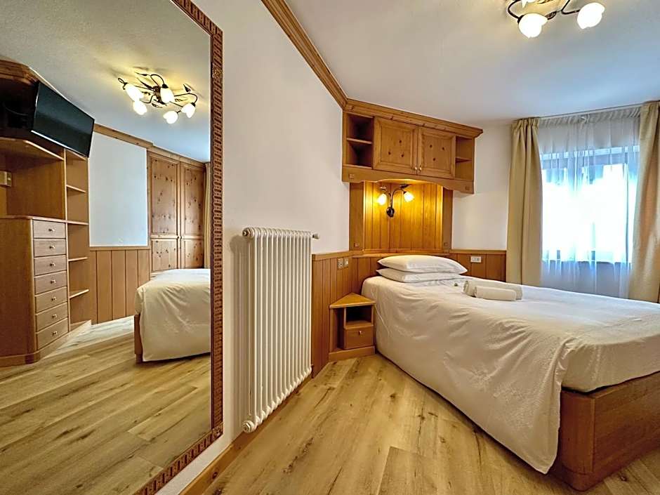 B&B Family Accommodation Canazei SKI-IN SKI-OUT