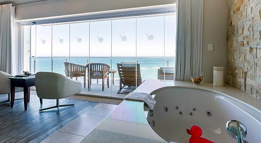 Head Over Hills Luxury Retreat