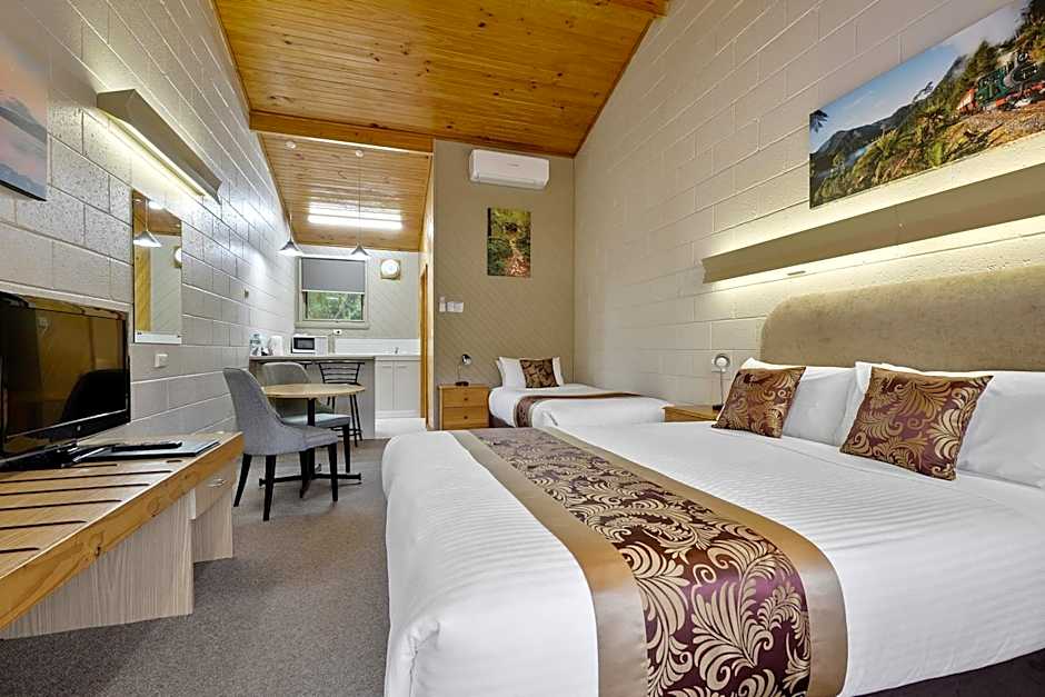 Photo 1 of 10 of 1 Double Bed or 2 Twin Beds