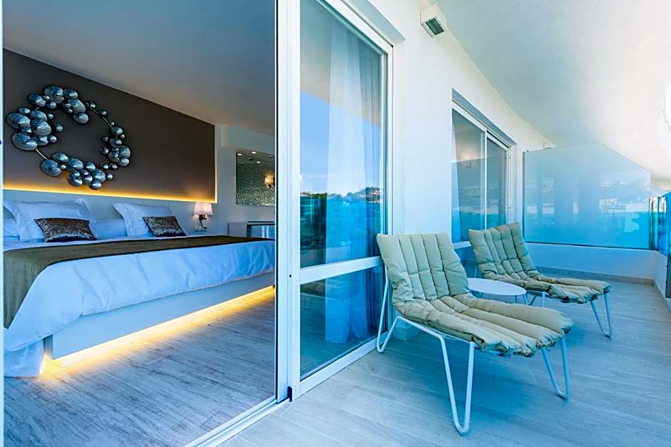 Plaza Santa Ponsa Boutique - Adults Only.