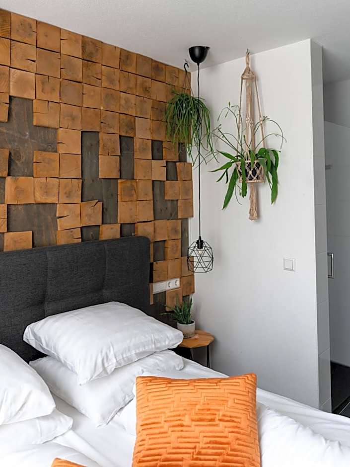 Photo 1 of 8 of Double Room