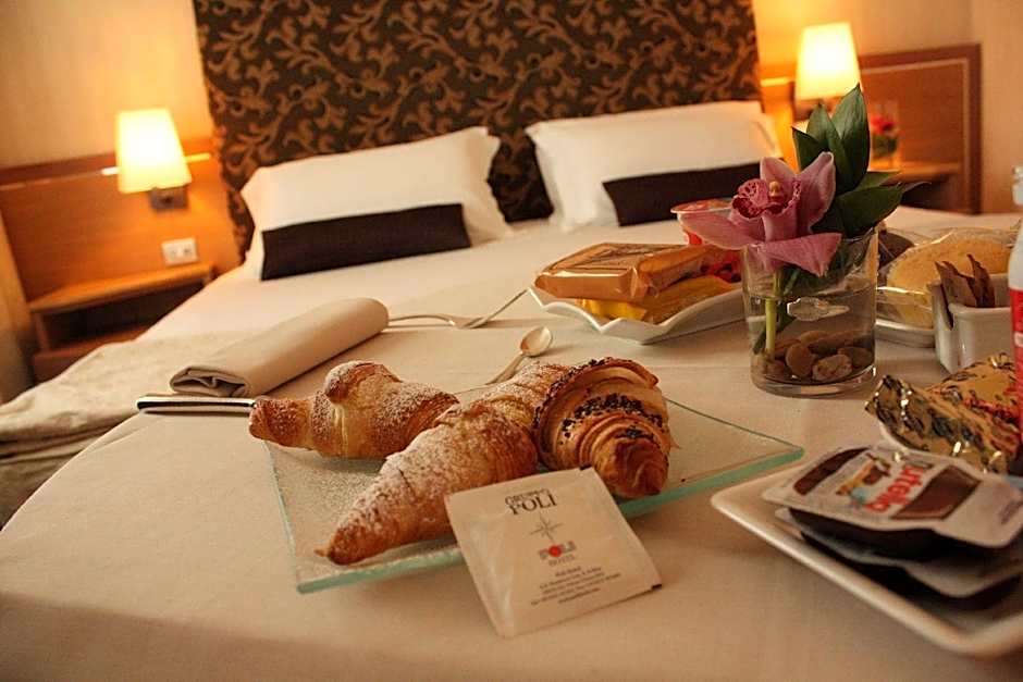 Poli Hotel