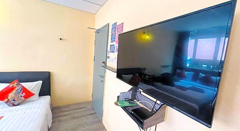 Loft Pals Urbanstay Lodge, Kapit