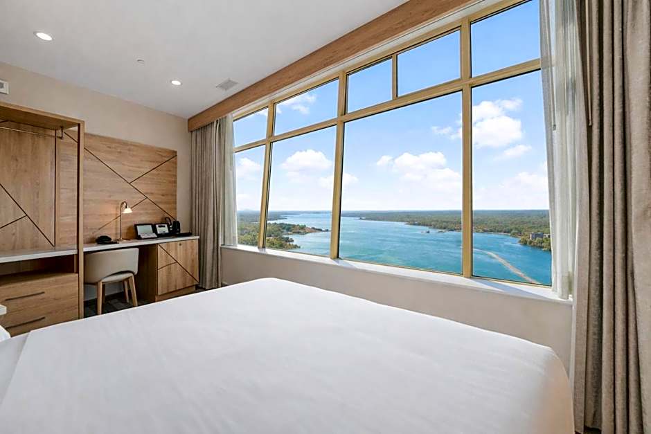 Tower Hotel at Fallsview