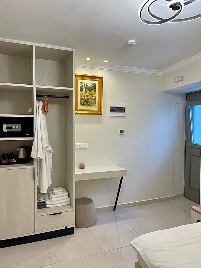 Aesthesis Arxontiko Luxury Rooms