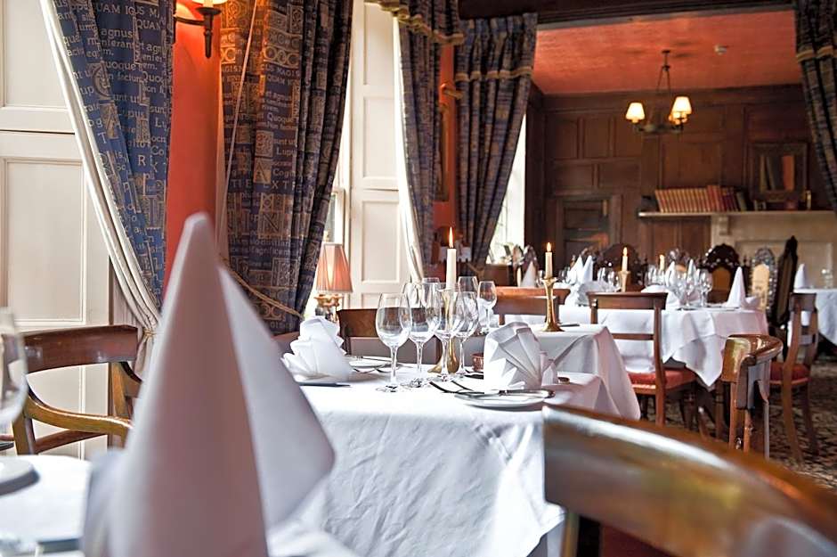 Ravenwood Hall Hotel