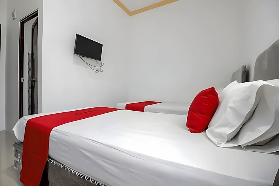 RedDoorz near Sam Ratulangi Airport Manado